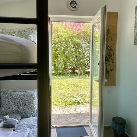 Guest house Cozy Little Hideaway 3*