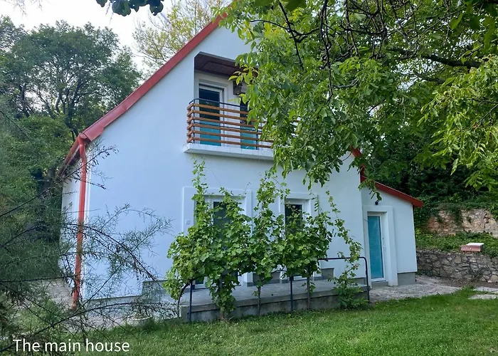 Cozy Little Hideaway